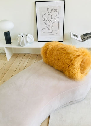 Lammfellkissen | Tibet | Zylinder | D20x52 cm Goldgelb