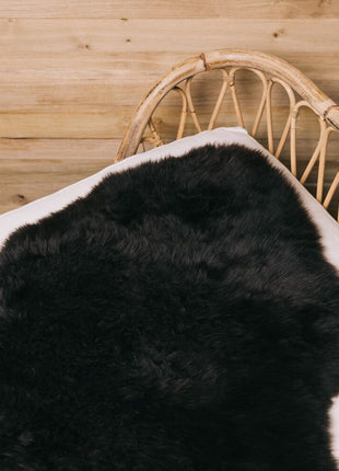 Merino Lammfell | Neuseeland | Ca. 90x60 cm Schwarz